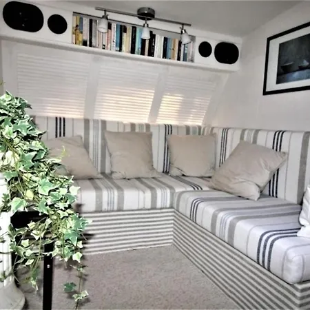 River Holiday home Loze